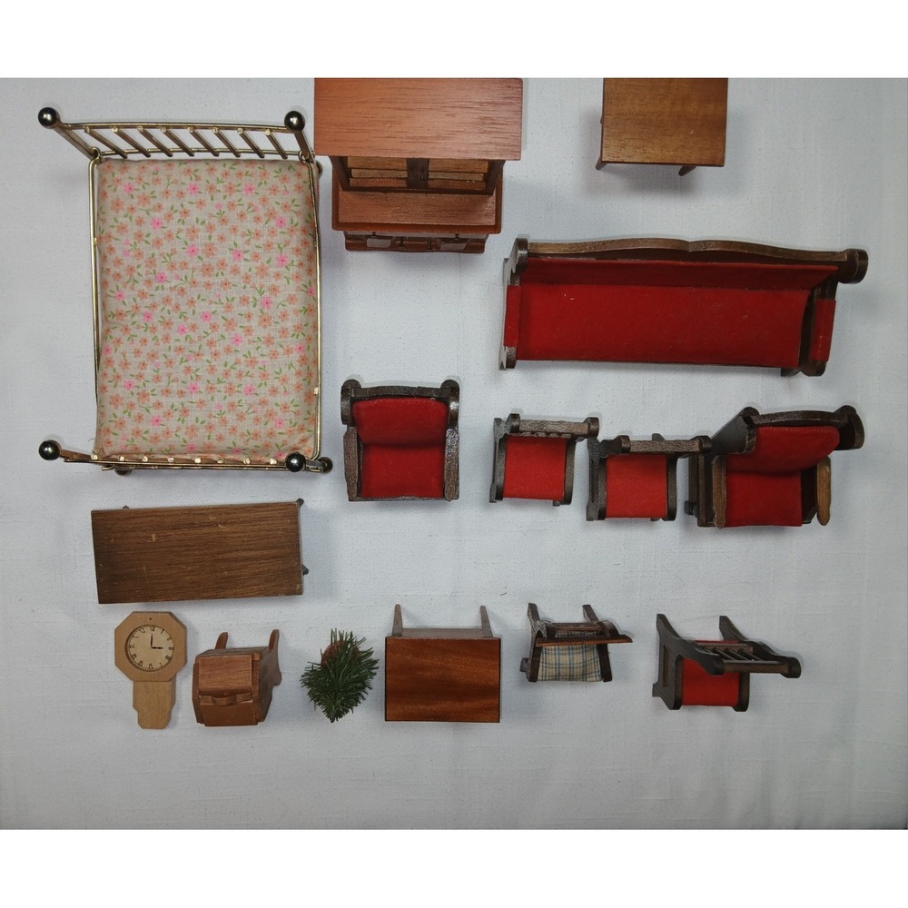 Vtg Miniature Dollhouse Wooden Wingback Living Room Set Sofa & 2 Chairs /Bed Lot - Picture 10 of 16